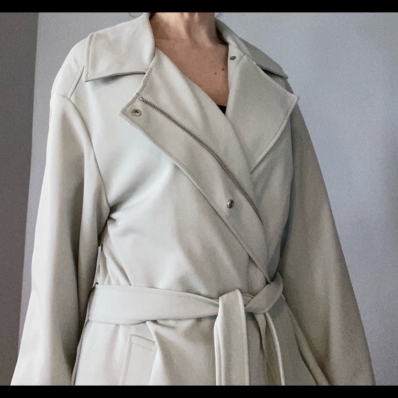 7 for All Mankind Trench Coat | pale silver / blue | silver hardware - Picture 3 of 5